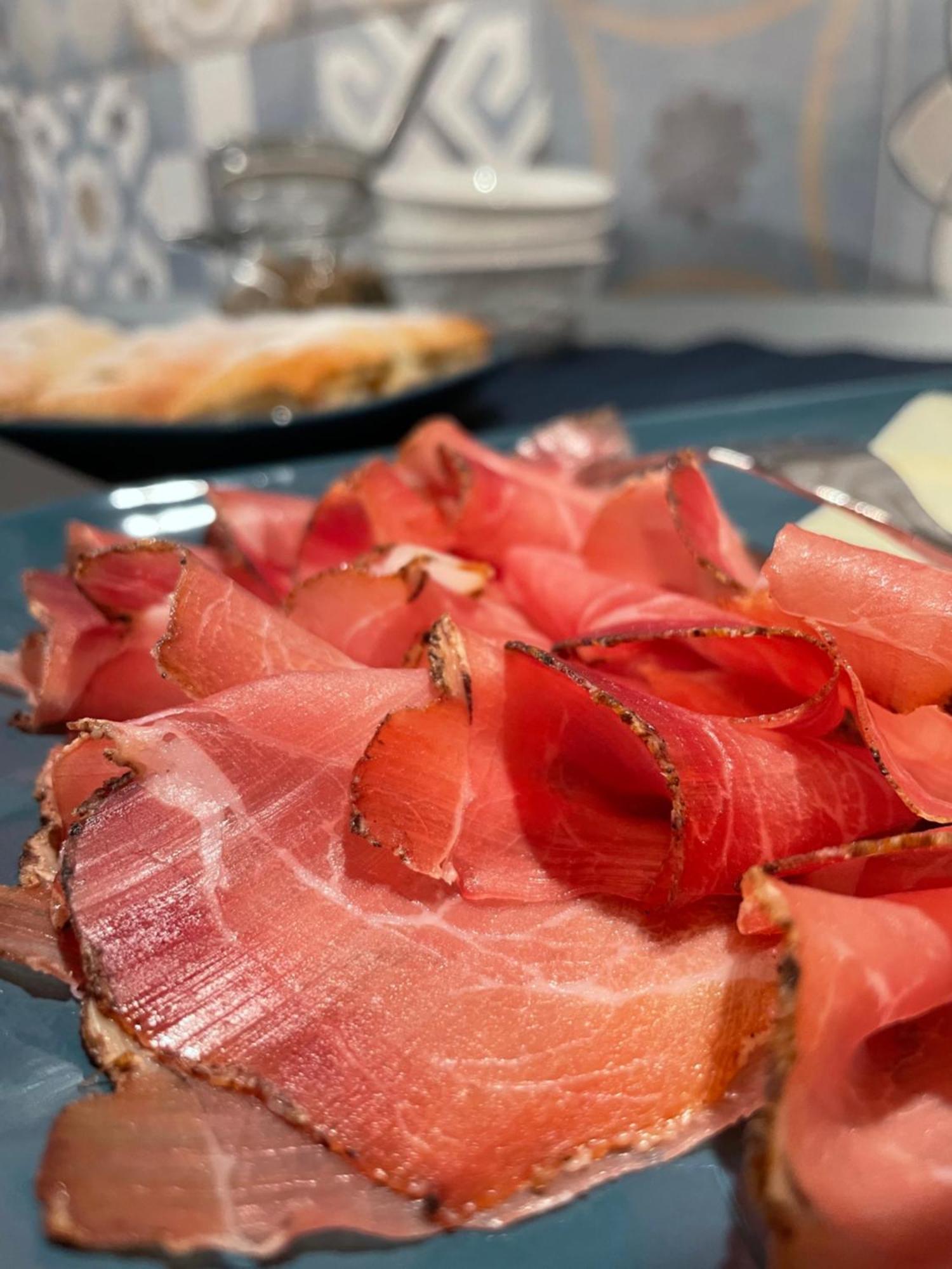 La Lesivera Bed And Breakfast Tione di Trento Bagian luar foto